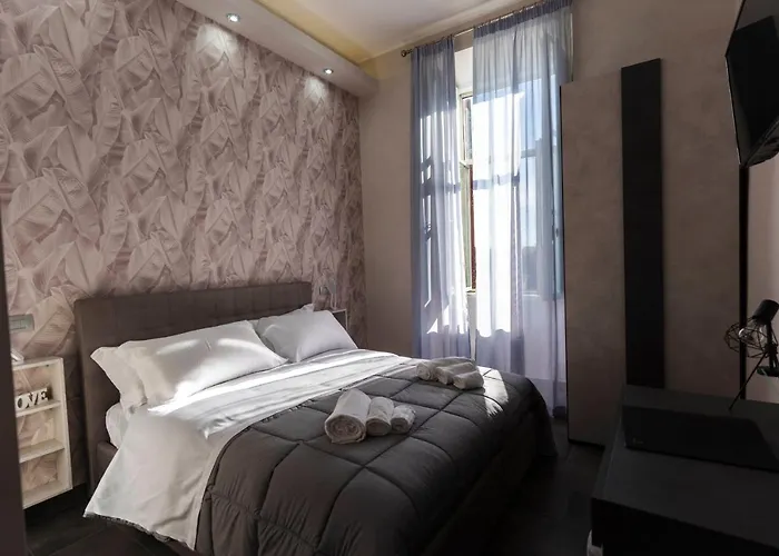 Julia Luxury