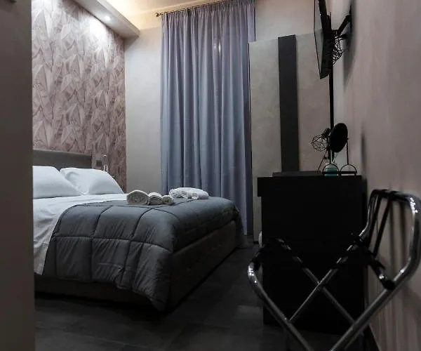 Julia Luxury